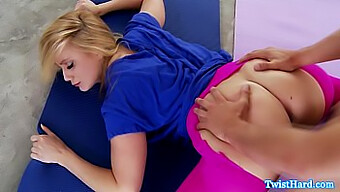 Teknik Deepthroat Sensual Aj Applegate Dalam Suasana Yang Diilhamkan Yoga