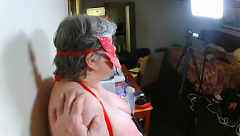 Nonna Con Un Gran Culo Viene Scopata Brutalmente In Un Video Pov