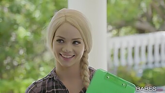 Elsa Jean และ Mickey Mod เผชิญหน้ากันอย่างเร่าร้อนในวิดีโอเลสเบี้ยนของ Babes.Com