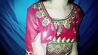 Indian Housewife'S Steamy Solo Performance